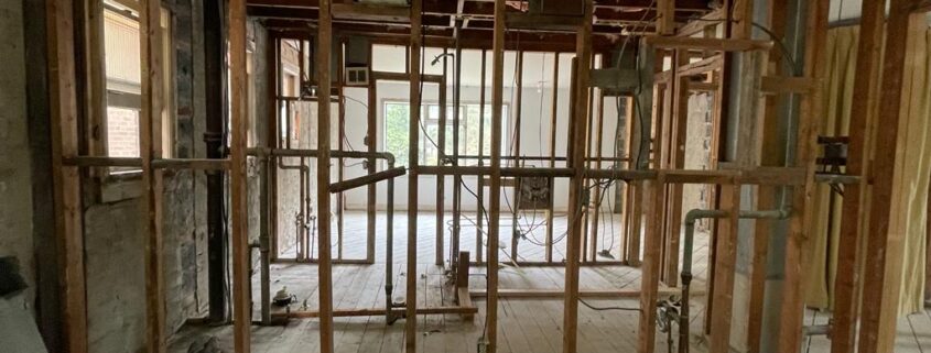 7 Fallingbrook Woods - AFTER - 2nd fl rear west room looking into bathroom, master bath & bedroom.jpg 7 Fallingbrook Woods after 2nd floor rear west room looking into bathroom, master bath bedroom, Toronto – Bare Bones Demolition